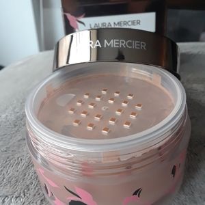 Laura Mercier GLOW Transl Loose Setting Powder